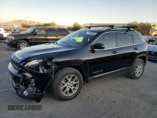 2018 Jeep Cherokee Latitude Plus with VIN 1C4PJLLX3JD580442, listed as a Copart auction lot 77999834 with 77,190 mi miles and Salvage Title. Bid and sale history available at carsss.com. Image 1.