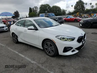 2020 BMW 2 Series 228i xDrive z VIN WBA73AK05L7F77031, wystawiony jako Copart lot #54429595 z przebiegiem 31 485 mil mil oraz Szkoda całkowita • Salvage title. Historia ofert i sprzedaży dostępna na DreamBid. Obrazek 4.
