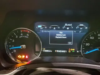 2017 Ford F-350 Lariat z VIN 1FT8W3DT5HEC70525, wystawiony jako Copart lot #88134505 z przebiegiem 115 985 mil mil oraz Szkoda całkowita • Salvage title. Historia ofert i sprzedaży dostępna na DreamBid. Obrazek 9.