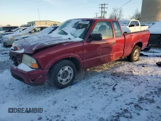 2000 GMC Sonoma SLS w/1SF Pkg with VIN 1GTCS1957Y8215299, listed as a Copart auction lot 87418024 with 113,467 mi miles and Salvage Title. Bid and sale history available at carsss.com. Image 1.