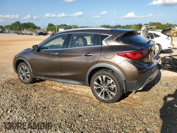 2018 Infiniti QX30 Premium with VIN SJKCH5CR5JA049653, listed as a Copart auction lot 68021414 with 73,898 mi miles and Salvage Title. Bid and sale history available at carsss.com. Image 2.