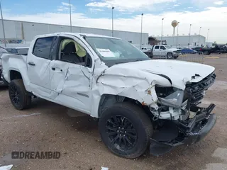 2021 GMC Canyon 2WD Elevation Standard z VIN 1GTG5BEN5M1208276, wystawiony jako IAAI lot #42460409 z przebiegiem 68 761 mil mil oraz . Historia ofert i sprzedaży dostępna na DreamBid. Obrazek 1.