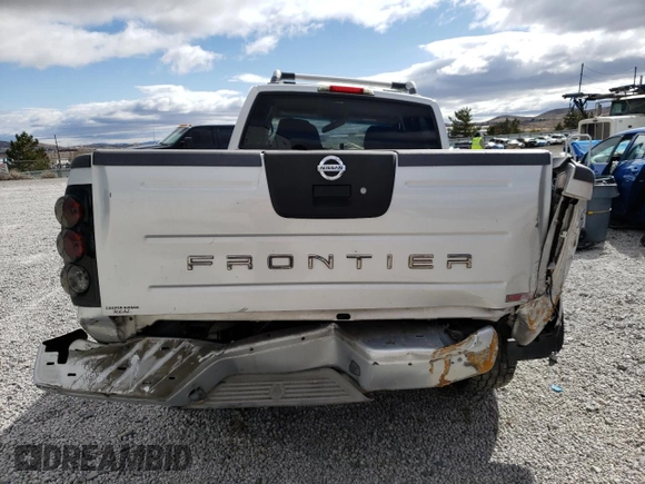 2004 Nissan Frontier SC z VIN 1N6MD29Y64C422771, wystawiony jako Copart lot #47132115 z przebiegiem 151 009 mil mil oraz Szkoda całkowita • Salvage title. Historia ofert i sprzedaży dostępna na DreamBid. Obrazek 6.