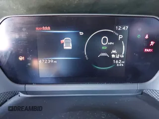 2023 Toyota bZ4X XLE z VIN JTMAAAAA6PA000832, wystawiony jako IAAI lot #41969455 z przebiegiem 47 239 mil mil oraz . Historia ofert i sprzedaży dostępna na DreamBid. Obrazek 7.