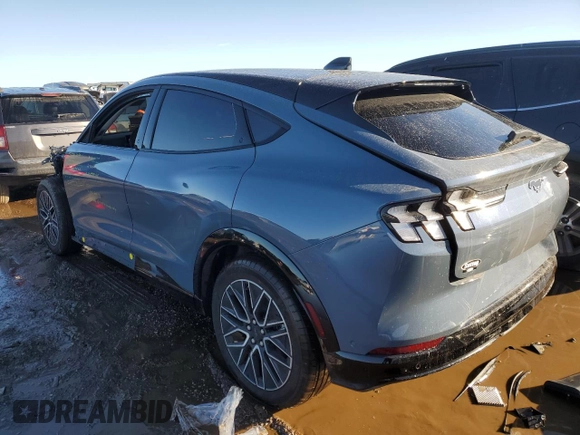 2024 Ford Mustang Mach-E Premium с VIN 3FMTK3SU1RMA48105, выставлен на аукционе Copart как лот 46612385 с пробегом 662 миль миль и Списание • Salvage title. История ставок и продаж доступна на DreamBid. Изображение 2.