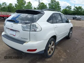 2005 Lexus RX 330 z VIN 2T2HA31U45C049438, wystawiony jako IAAI lot #42337757 z przebiegiem 260 754 mil mil oraz . Historia ofert i sprzedaży dostępna na DreamBid. Obrazek 4.