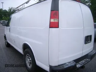 2015 Chevrolet Express Cargo with VIN 1GCWGFCF1F1159413, listed as a IAAI auction lot 42631369 with 155,801 mi miles and . Bid and sale history available at DreamBid. Image 7.