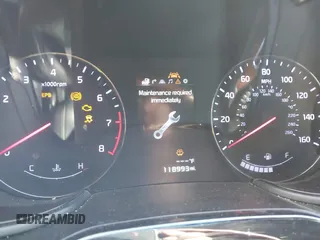 2015 Kia K900 Luxury with VIN KNALW4D42F6021502, listed as a IAAI auction lot 40900852 with 118,993 mi miles. Bid and sale history available at carsss.com. Image 7.