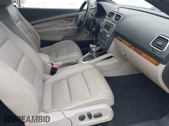 2008 Volkswagen Eos Lux with VIN WVWFA71F88V003763, listed as a IAAI auction lot 42075912 with 157,667 mi miles and . Bid and sale history available at DreamBid. Image 5.