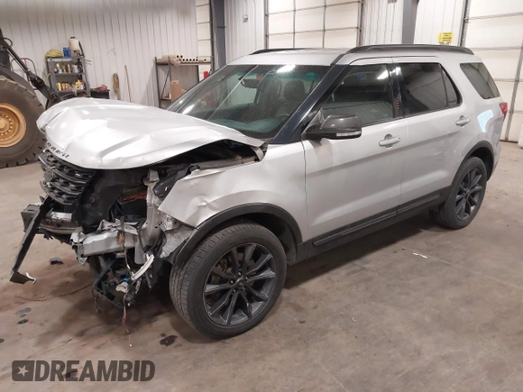 2017 Ford Explorer XLT с VIN 1FM5K8D89HGA27310, выставлен на аукционе IAAI как лот 42051535 с пробегом 111 483 миль миль и . История ставок и продаж доступна на DreamBid. Изображение 18.
