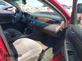 2014 Chevrolet Impala LT with VIN 2G1WB5E38E1132304, listed as a IAAI auction lot 42072869 with 128,579 mi miles and . Bid and sale history available at DreamBid. Image 5.