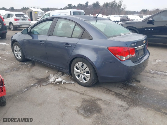 2013 Chevrolet Cruze LS with VIN 1G1PA5SG9D7211819, listed as a IAAI auction lot 41530462 with 75,555 mi miles. Bid and sale history available at carsss.com. Image 3.