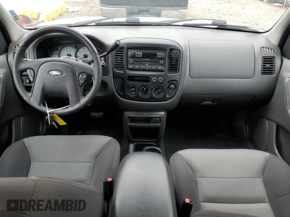 2003 Ford Escape XLS Popular with VIN 1FMYU02183KE05685, listed as a Copart auction lot 53904835 with 98,807 mi miles and Salvage title. Bid and sale history available at DreamBid. Image 8.