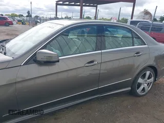 2010 Mercedes-Benz E with VIN WDDHF5GB2AA115447, listed as a IAAI auction lot 42068721 with 133,081 mi miles. Bid and sale history available at carsss.com. Image 14.