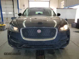 2019 Jaguar F-Pace 25t with VIN SADCS2FX3KA390570, listed as a Copart auction lot 51058754 with 68,323 mi miles and Salvage title. Bid and sale history available at DreamBid. Image 5.