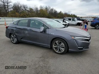 2018 Honda Clarity Plug-In Hybrid Touring with VIN JHMZC5F30JC018929, listed as a Copart auction lot 76524814 with 171,567 mi miles and Salvage Title. Bid and sale history available at carsss.com. Image 4.