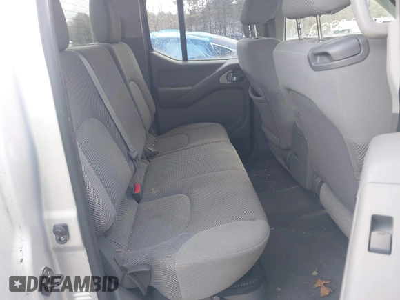 2008 Nissan Frontier LE z VIN 1N6AD09W18C435584, wystawiony jako IAAI lot #41998922 z przebiegiem 154 507 mil mil oraz . Historia ofert i sprzedaży dostępna na DreamBid. Obrazek 8.