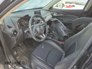 2020 Mazda CX-3 GS z VIN JM1DKFC72L1473243, wystawiony jako Copart lot #85976644 z przebiegiem 76 815 mil mil oraz Szkoda całkowita • Salvage title. Historia ofert i sprzedaży dostępna na DreamBid. Obrazek 7.