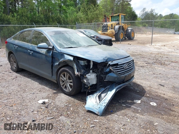 2017 Hyundai Sonata SE with VIN 5NPE24AFXHH587980, listed as a IAAI auction lot 41962264 with 103,239 mi miles. Bid and sale history available at carsss.com. Image 1.