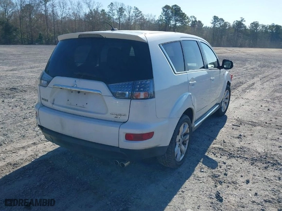 2011 Mitsubishi Outlander GT with VIN JA4JT5AX3BU010211, listed as a IAAI auction lot 41494767 with 326,794 mi miles. Bid and sale history available at carsss.com. Image 4.