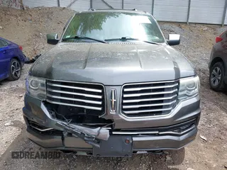 2015 Lincoln Navigator z VIN 5LMJJ3JT3FEJ07172, wystawiony jako IAAI lot #42313343 z przebiegiem 189 807 mil mil oraz . Historia ofert i sprzedaży dostępna na DreamBid. Obrazek 12.
