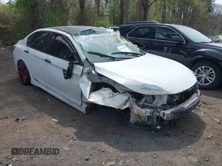 2016 Honda Accord Sport с VIN 1HGCR2F50GA213439, выставлен на аукционе IAAI как лот 42081539 с пробегом 82 937 миль миль и . История ставок и продаж доступна на DreamBid. Изображение 1.