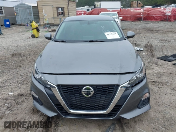 2020 Nissan Altima 2.5 S with VIN 1N4BL4BV2LC228560, listed as a IAAI auction lot 41947151 with 65,000 mi miles and . Bid and sale history available at carsss.com. Image 13.