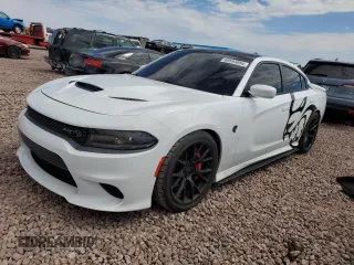 2015 Dodge Charger SRT Hellcat z VIN 2C3CDXL95FH836383, wystawiony jako Copart lot #69593084 z przebiegiem 48 494 mil mil oraz Szkoda całkowita • Salvage title. Historia ofert i sprzedaży dostępna na DreamBid. Obrazek 1.