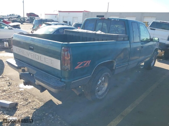 1996 Chevrolet C/K 1500 with VIN 2GCEK19R4T1212450, listed as a IAAI auction lot 41332448 with 135,303 mi miles. Bid and sale history available at carsss.com. Image 4.