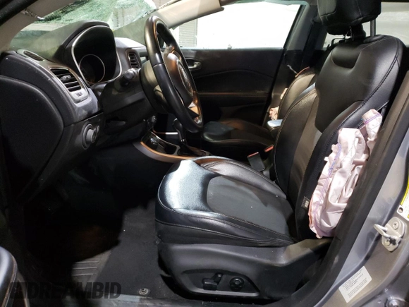 2018 Jeep Compass Latitude z VIN 3C4NJDBB9JT114849, wystawiony jako Copart lot #48552875 z przebiegiem 103 149 mil mil oraz Nie do naprawy • Non repairable. Historia ofert i sprzedaży dostępna na DreamBid. Obrazek 7.