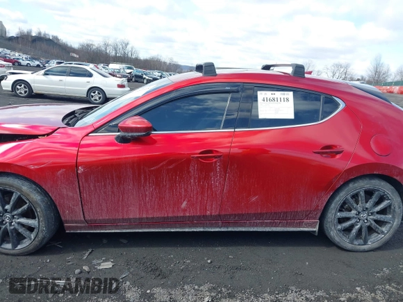 2020 Mazda Mazda3 Hatchback Premium Package with VIN JM1BPBNM6L1157087, listed as a IAAI auction lot 41681118 with 42,007 mi miles. Bid and sale history available at carsss.com. Image 14.