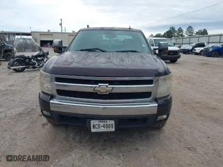 2008 Chevrolet Silverado 1500 LTZ with VIN 2GCEC13Y281121522, listed as a IAAI auction lot 41636172 with 274,769 mi miles. Bid and sale history available at carsss.com. Image 12.