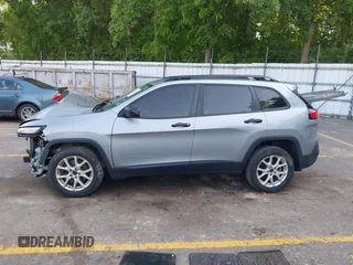 2015 Jeep Cherokee Sport с VIN 1C4PJLABXFW637626, выставлен на аукционе IAAI как лот 42448470 с пробегом 177 567 миль миль и . История ставок и продаж доступна на DreamBid. Изображение 14.