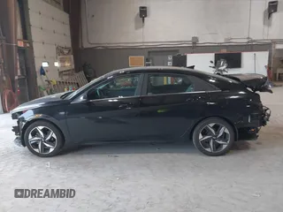 2023 Hyundai Elantra Limited z VIN KMHLN4AJ9PU052528, wystawiony jako IAAI lot #42412356 z przebiegiem 19 254 mil mil oraz . Historia ofert i sprzedaży dostępna na DreamBid. Obrazek 15.