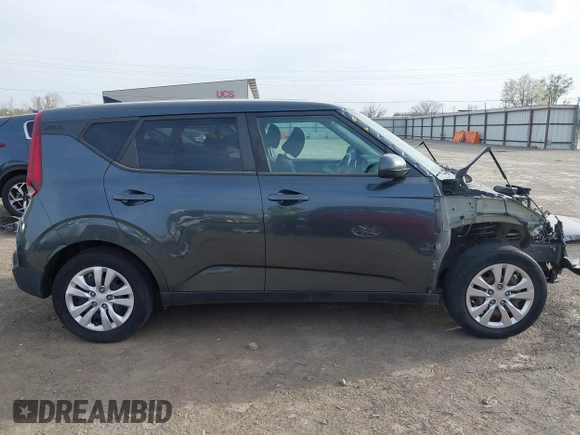2020 Kia Soul LX with VIN KNDJ23AUXL7083367, listed as a IAAI auction lot 41805794 with 74,582 mi miles. Bid and sale history available at carsss.com. Image 14.