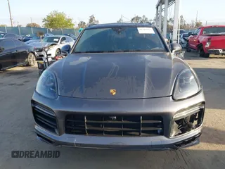 2021 Porsche Cayenne GTS z VIN WP1AG2AY0MDA35148, wystawiony jako IAAI lot #41949459 z przebiegiem 12 844 mil mil oraz . Historia ofert i sprzedaży dostępna na DreamBid. Obrazek 12.