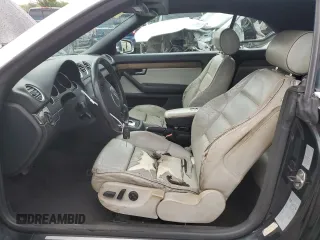 2006 Audi S4 z VIN WUARL48H16K900017, wystawiony jako Copart lot #61431414 z przebiegiem 164 209 mil mil oraz Szkody całkowita. Historia ofert i sprzedaży dostępna na DreamBid. Obrazek 7.