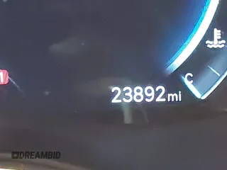 2023 Genesis GV80 z VIN KMUHBDSB4PU130267, wystawiony jako IAAI lot #42495630 z przebiegiem 23 892 mil mil oraz . Historia ofert i sprzedaży dostępna na DreamBid. Obrazek 16.