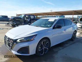 2024 Nissan Altima SR z VIN 1N4BL4CV7RN404207, wystawiony jako IAAI lot #41773141 z przebiegiem 18 463 mil mil oraz . Historia ofert i sprzedaży dostępna na DreamBid. Obrazek 19.
