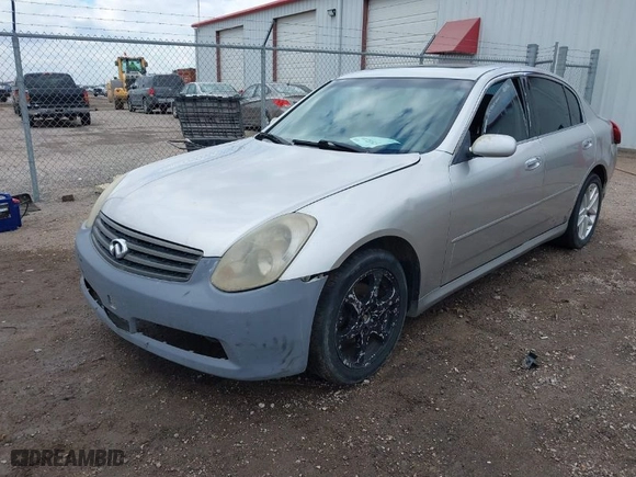 2005 Infiniti G35 Sedan with VIN JNKCV51F35M313587, listed as a IAAI auction lot 41452106 with 285,417 mi miles. Bid and sale history available at carsss.com. Image 2.