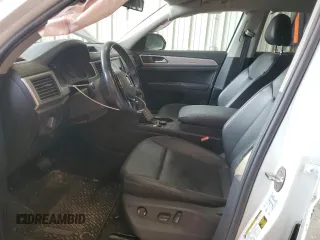 2018 Volkswagen Atlas SE with VIN 1V2KR2CA4JC512020, listed as a Copart auction lot 60404745 with 109,477 mi miles and Non repairable. Bid and sale history available at DreamBid. Image 7.