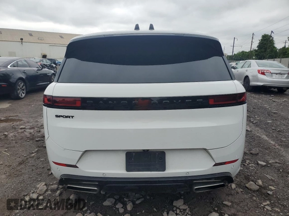 2024 Land Rover Range Rover Sport Dynamic SE with VIN SAL1L9FU9RA402920, listed as a Copart auction lot 60527035 with 26,505 mi miles and Salvage title. Bid and sale history available at DreamBid. Image 6.