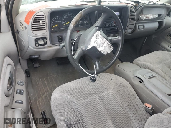 1998 Chevrolet Tahoe z VIN 3GNEK18R0WG147603, wystawiony jako Copart lot #51483845 z przebiegiem 187 582 mil mil oraz Szkoda całkowita • Salvage title. Historia ofert i sprzedaży dostępna na DreamBid. Obrazek 8.