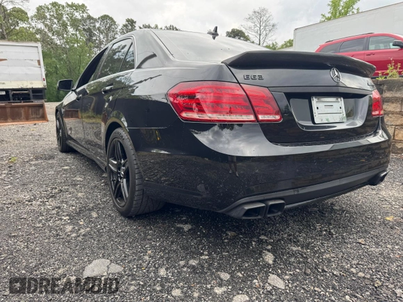2011 Mercedes-Benz E 63 AMG with VIN WDDHF7HB0BA314315, listed as a Copart auction lot 54764925 with 52,004 mi miles and Clean title. Bid and sale history available at DreamBid. Image 3.
