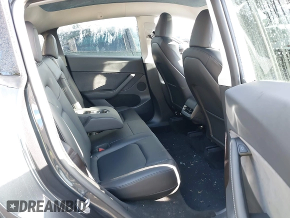 2024 Tesla Model Y с VIN 7SAYGDED1RF056306, выставлен на аукционе IAAI как лот 42683616 с пробегом 7 423 миль миль и . История ставок и продаж доступна на DreamBid. Изображение 8.