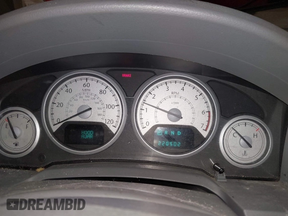 2008 Chrysler Town & Country Touring with VIN 2A8HR54P48R722319, listed as a IAAI auction lot 42262711 with 220,502 mi miles and . Bid and sale history available at DreamBid. Image 7.