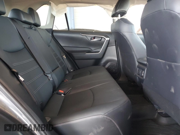 2021 Toyota RAV4 XLE Premium with VIN 2T3C1RFV4MC092721, listed as a Copart auction lot 56980835 with 31,640 mi miles and Salvage title. Bid and sale history available at DreamBid. Image 11.