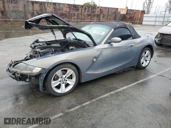 2007 BMW Z4 3.0i with VIN 4USBU33517LW70598, listed as a Copart auction lot 48433985 with 0 mi miles and Salvage Title. Bid and sale history available at carsss.com. Image 1.
