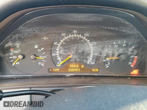 1999 Mercedes-Benz E-Class with VIN WDBJF82H9XX026911, listed as a Copart auction lot 48808835 with 205,953 mi miles and Salvage Title. Bid and sale history available at carsss.com. Image 9.