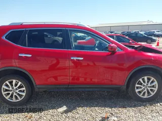 2017 Nissan Rogue SL z VIN JN8AT2MT1HW134475, wystawiony jako IAAI lot #41762159 z przebiegiem 163 689 mil mil oraz . Historia ofert i sprzedaży dostępna na DreamBid. Obrazek 13.